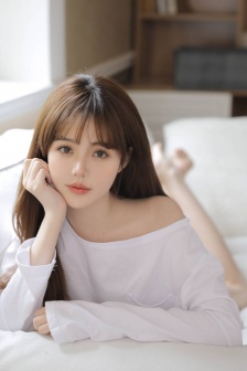 女人巨大荫蒂勃起
